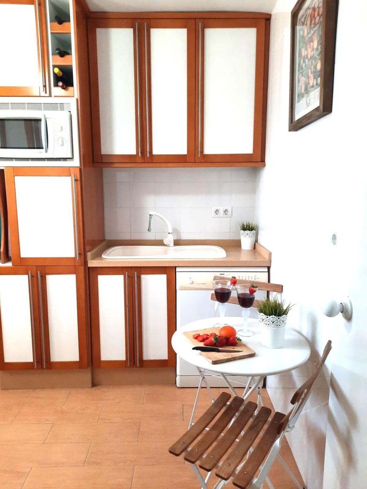 Paseo Del Rey - Fuengirola 2 Bedrooms Oceanfront Apartment Buitenkant foto